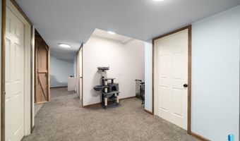 2026 ACE Ave, Brookings, SD 57006