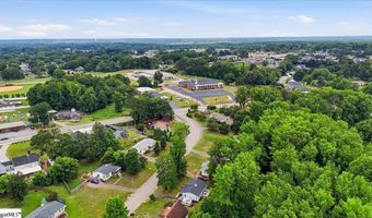 129 Notchwoods Dr, Boiling Springs, SC 29316