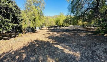 5920 Colodny Dr, Agoura Hills, CA 91301