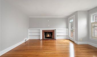 127 Prospect St, East Greenwich, RI 02818