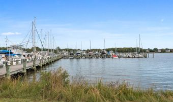 621 HARBOR Dr, Annapolis, MD 21403
