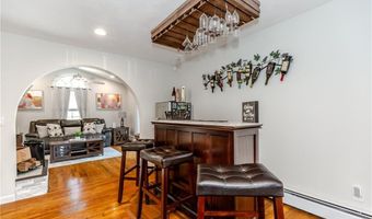 30 Warren Ave, Johnston, RI 02919