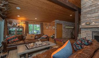 364 E 1600 Rd, Baldwin City, KS 66006