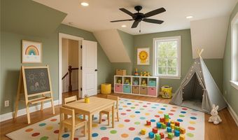 16 George St, Warwick, RI 02888