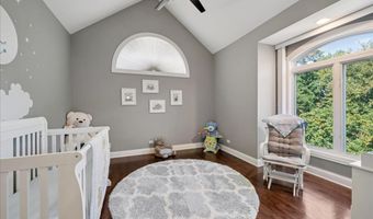 925 N River Rd, Algonquin, IL 60102