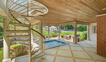 56 Oak Dr, Bedford, NH 03110