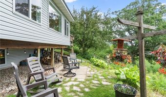 7997 Meades Addn Dr SE, Alexandria, MN 56308