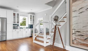 100 Algonquin Rd 5, Narragansett, RI 02882