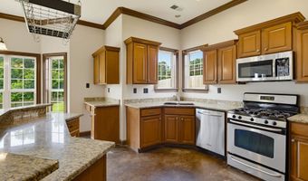95 MEADOW RIDGE Dr, Arlington, TN 38002