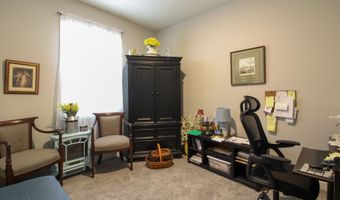 914 Ridge Rock Ln, Bargersville, IN 46106