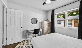 1306 SE C St, Bentonville, AR 72712