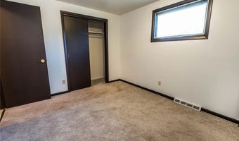 111 Sunshine Dr, Amherst, NY 14222