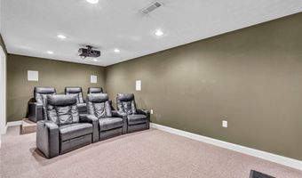 880 Shadow Creek Trl, Amherst, OH 44001