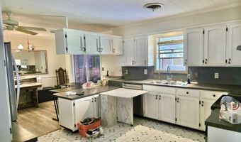 3023 Jacqulyn St, Abbeville, LA 70510