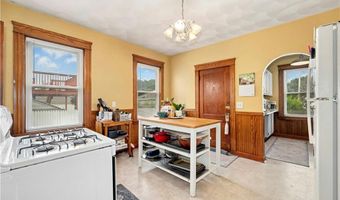 39 Ferncliff Ave, North Providence, RI 02911
