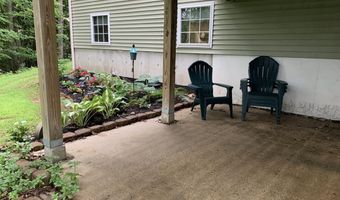 46 Club House Ln 9, Auburn, ME 04210