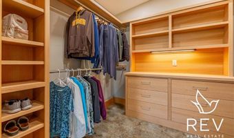 21 Tailwinds Dr, Cody, WY 82414