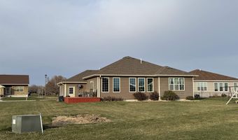 2040 Greenway Dr, Aurora, NE 68818