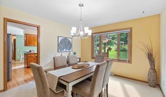 2524 CARRIEDALE Ct, Fitchburg, WI 53711