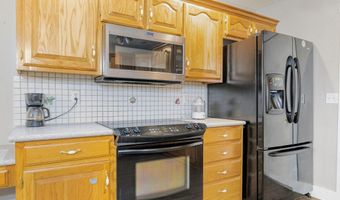 1019 Daniels St, Aurora, MO 65605