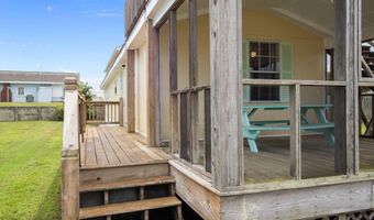 204 Winston Ave, Atlantic Beach, NC 28512