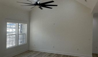 18 Paraiso Creek Dr, Albertville, AL 35950