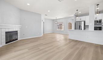 6821 Santa Isabel Ave 201, Las Vegas, NV 89146