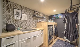 76 Tuttle St, Bristol, CT 06010