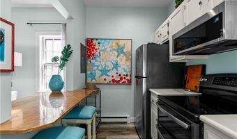 97 Narragansett Ave C4, Newport, RI 02840