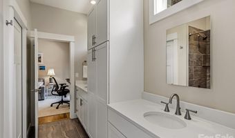 409 Kessler Pl, Asheville, NC 28804