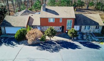 1 Middlebrook Ln, Lincoln, RI 02865