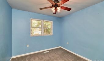 1211 Big Bend Rd, Ballwin, MO 63021