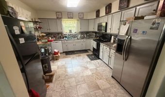 2249 PINE Rdg, Adamsville, TN 38310