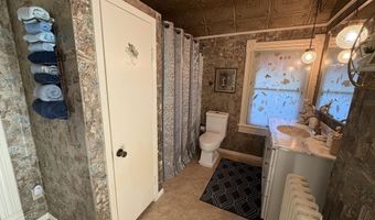 1014 S Jay St, Aberdeen, SD 57401