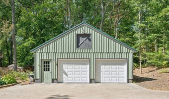 297 7th St, Acton, ME 04001