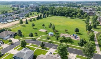 2869 Larkspur Ln, Fitchburg, WI 53711
