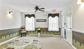 2 Gray Coach Ln 210, Cranston, RI 02921