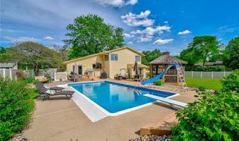 13491 Fairlawn Ct, Apple Valley, MN 55124