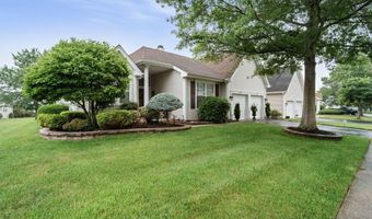 28 Jumping Brook Ln, Barnegat, NJ 08005