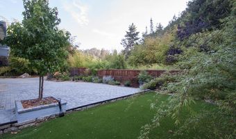 5601 Freedom Blvd, Aptos, CA 95003