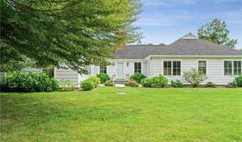 124 Harrison Ave, Newport, RI 02840