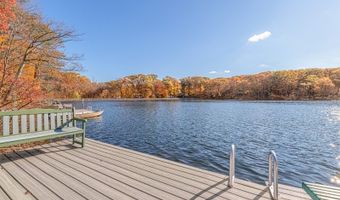 340 W Lakeshore Dr, Alloway, NJ 07422