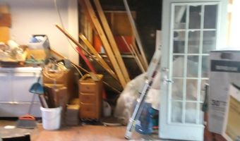 411 Hedges St, Ashville, OH 43103