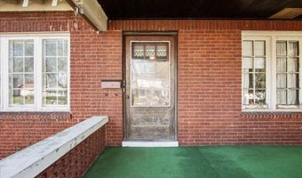404 N Madriver St, Bellefontaine, OH 43311