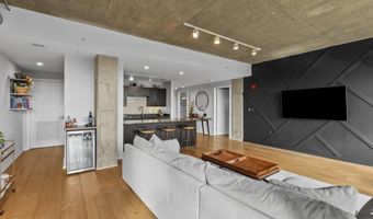 1200 STEUART St 326, Baltimore, MD 21230