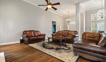 100 LANE PARK Dr, Alabaster, AL 35114