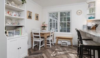 10 Greenbriar Ln, Amherst, NH 03031