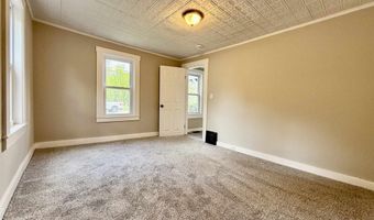 516 Hall St, Bow, NH 03304