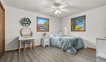 2512 N CHESTWOOD Ct, Appleton, WI 54911
