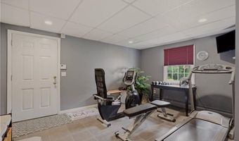 11 Carol Ave, Bristol, RI 02809